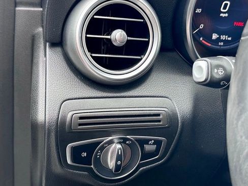 Used 2021 Mercedes-Benz GLC 300 4MATIC Coupe image 18