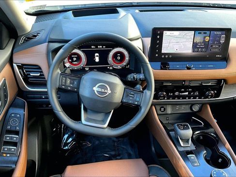 Used 2026 Nissan Rogue Platinum w/ Platinum Premium Package AWD/4WD image 7