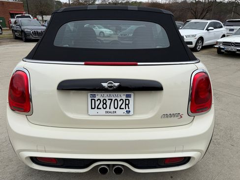 Used 2016 MINI Cooper S image 4