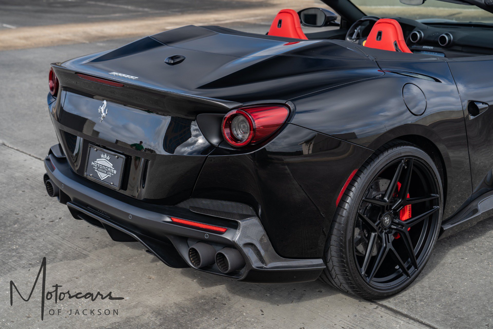 Used 2019 Ferrari Portofino RWD image 26