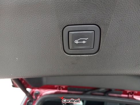 Used 2024 Buick Enclave Premium image 10