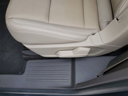 Certified 2024 Lincoln Aviator Reserve image 13