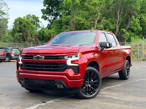 Used 2025 Chevrolet Silverado 1500 RST w/ Convenience Package II AWD/4WD image 1