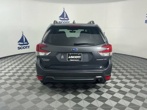 Used 2023 Subaru Forester Premium AWD/4WD image 5