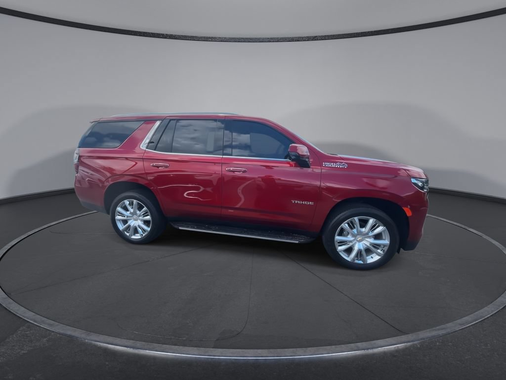 Used 2024 Chevrolet Tahoe High Country RWD image 2