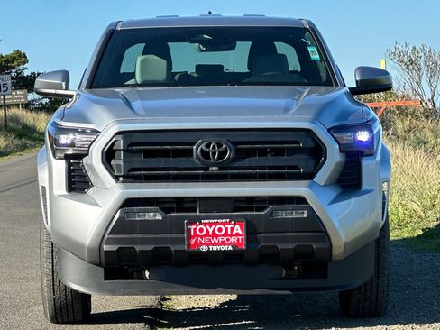 New 2025 Toyota Tacoma SR5 image 3