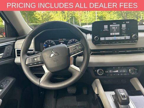 Used 2023 Mitsubishi Outlander SEL FWD image 27
