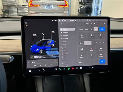 Used 2022 Tesla Model 3 image 12