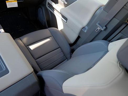 New 2026 GMC Hummer EV 4x4 Crew Cab image 24