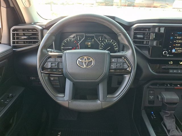 Used 2023 Toyota Tundra SR AWD/4WD image 19