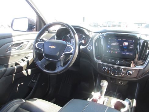 Used 2020 Chevrolet Traverse Premier w/ Redline Edition FWD image 28