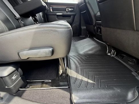 Used 2018 RAM 2500 Laramie AWD/4WD image 16