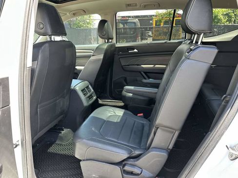 Used 2021 Volkswagen Atlas SEL Premium AWD/4WD image 16