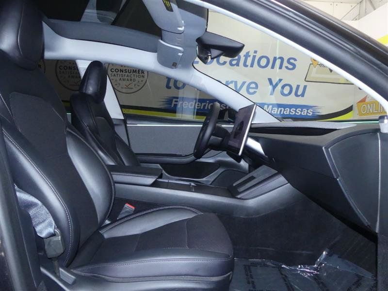 Used 2025 Tesla Model 3 Long Range RWD image 7