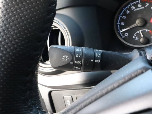 Used 2023 Toyota Tacoma TRD Off-Road image 19