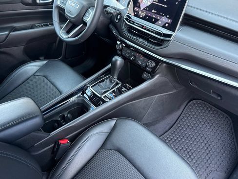 Used 2025 Jeep Compass Latitude w/ Convenience Group AWD/4WD image 18