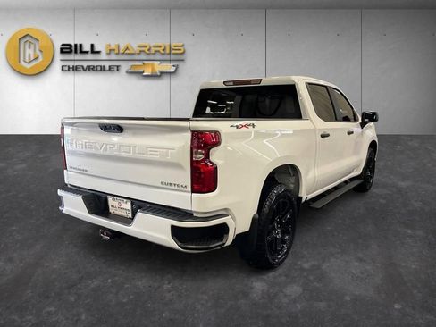 Used 2026 Chevrolet Silverado 1500 Custom AWD/4WD image 2