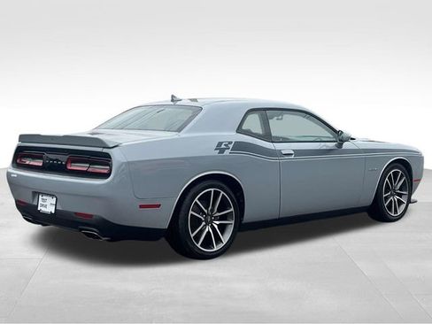 Used 2021 Dodge Challenger R/T w/ Plus Package image 7