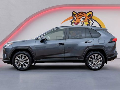 Used 2020 Toyota RAV4 XLE Premium w/ All Weather Liner Package image 8