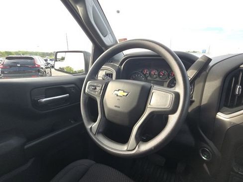 Used 2025 Chevrolet Silverado 1500 W/T image 26