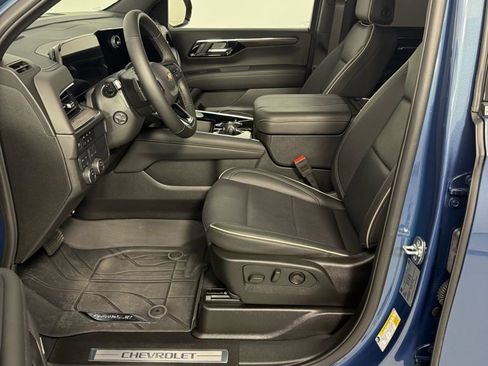 Used 2025 Chevrolet Tahoe Premier image 16