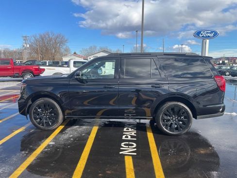 New 2025 Ford Expedition Platinum w/ Stealth Appearance Package image 8