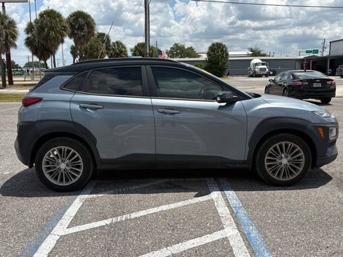 Used 2018 Hyundai Kona SEL FWD image 2