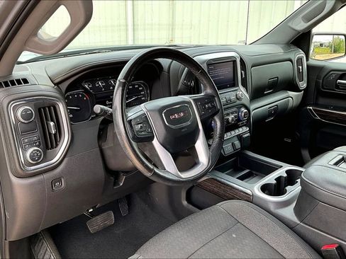 Used 2022 GMC Sierra 1500 Elevation w/ Preferred Package image 16