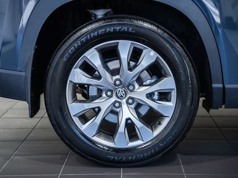 Used 2025 Toyota Grand Highlander AWD Hybrid image 19