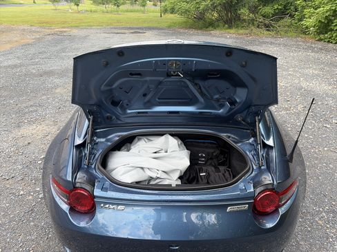 Used 2019 MAZDA MX-5 Miata RF Grand Touring RWD image 20