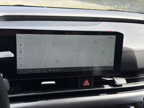 New 2026 Kia Carnival FWD image 22