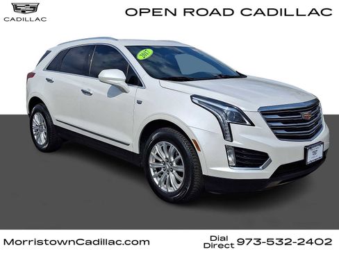 Used 2017 Cadillac XT5 FWD image 1