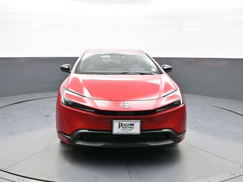 New 2026 Toyota Prius LE image 2