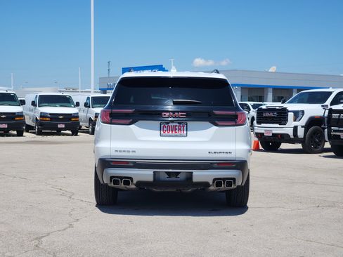 Used 2024 GMC Acadia Elevation FWD image 6