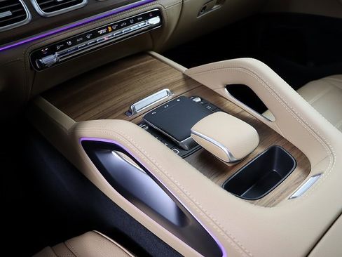 Certified 2025 Mercedes-Benz GLE 350 4MATIC image 26