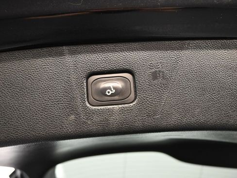 Used 2022 Ford Edge SEL w/ Convenience Package image 40