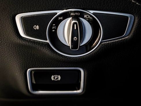 Used 2015 Mercedes-Benz S 550 4MATIC Coupe image 37