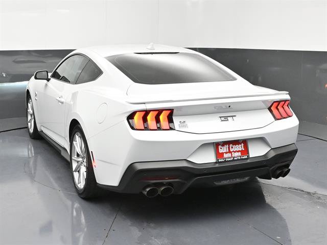 Used 2025 Ford Mustang GT Premium RWD image 4