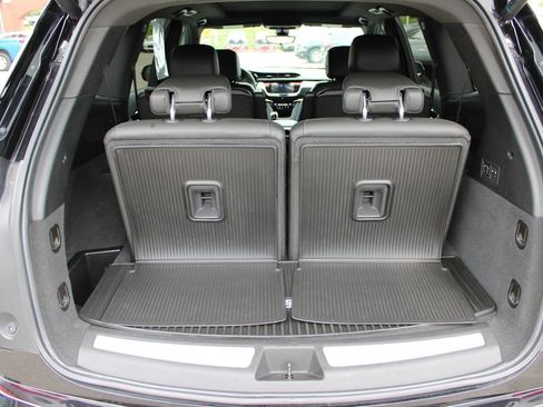 Certified 2021 Cadillac XT6 Premium Luxury AWD/4WD image 39