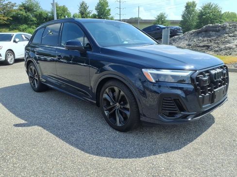Used 2025 Audi Q7 3.0T Premium Plus w/ Premium Plus Package AWD/4WD image 4