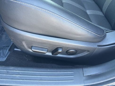 Used 2024 MAZDA CX-50 AWD 2.5 S w/ Preferred Package image 21