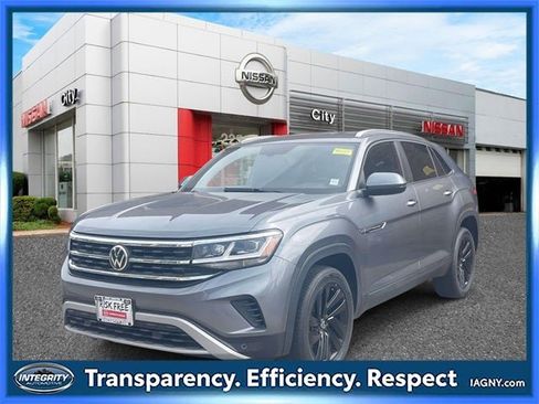 Used 2022 Volkswagen Atlas Cross Sport SE image 4