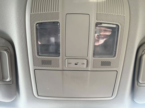 Used 2021 MAZDA CX-5 Touring image 26