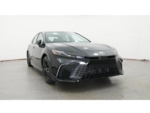 New 2026 Toyota Camry SE image 30