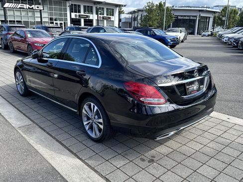 Certified 2018 Mercedes-Benz C 300 4MATIC Sedan image 7