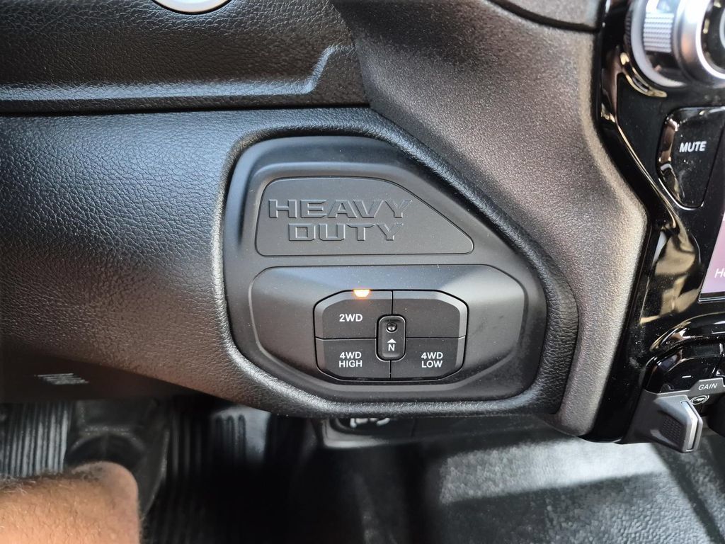 New 2026 RAM 3500 Tradesman AWD/4WD image 23