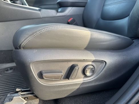 Used 2024 Toyota RAV4 XLE Premium image 21