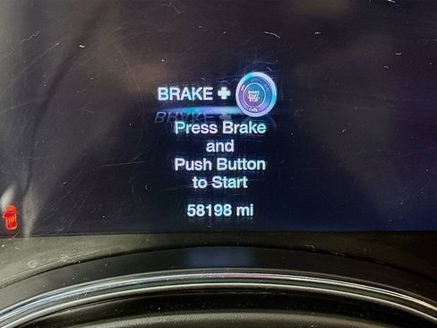 Certified 2022 Jeep Grand Cherokee Laredo X image 21