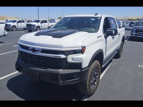 Used 2025 Chevrolet Silverado 1500 ZR2 w/ ZR2 Bison Edition AWD/4WD image 1