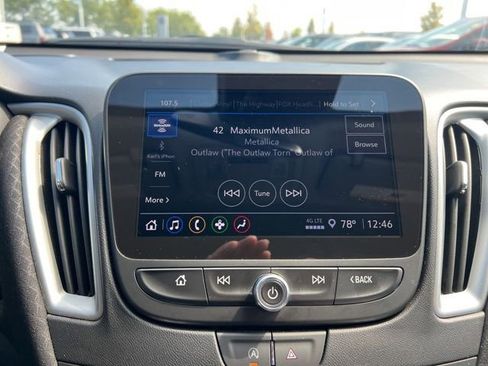 Used 2024 Chevrolet Malibu LT image 18